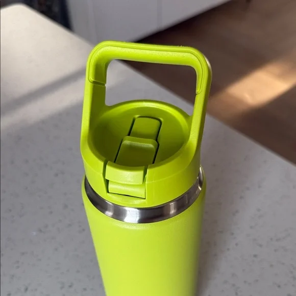 YETI 26oz Rambler Bottle - Picture 4 of 11